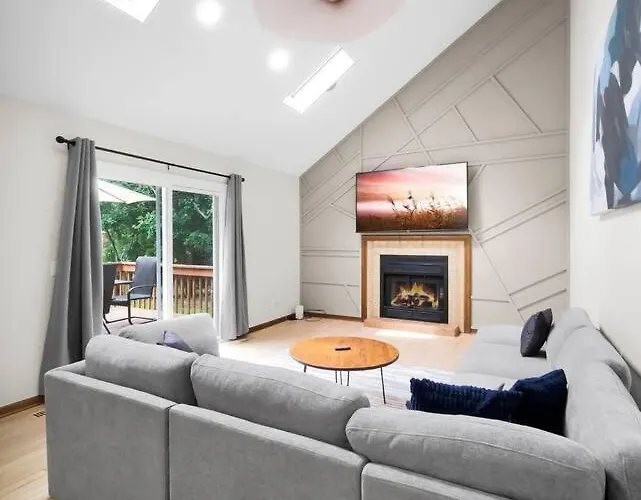 Ferienhaus Spacious 4br Sleeps 10 In Real Beds + Huge Yard