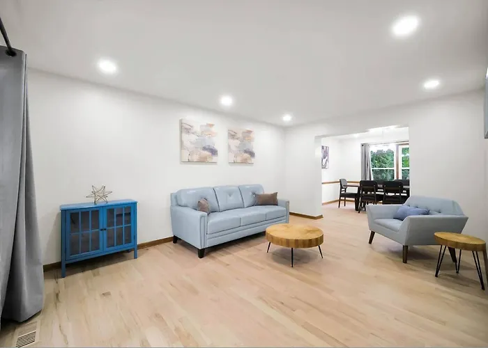 Ferienhaus Spacious 4br Sleeps 10 In Real Beds + Huge Yard Naperville